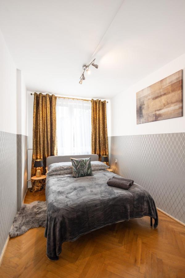 Clicktheflat Stawki Apart Rooms Warschau Exterior foto