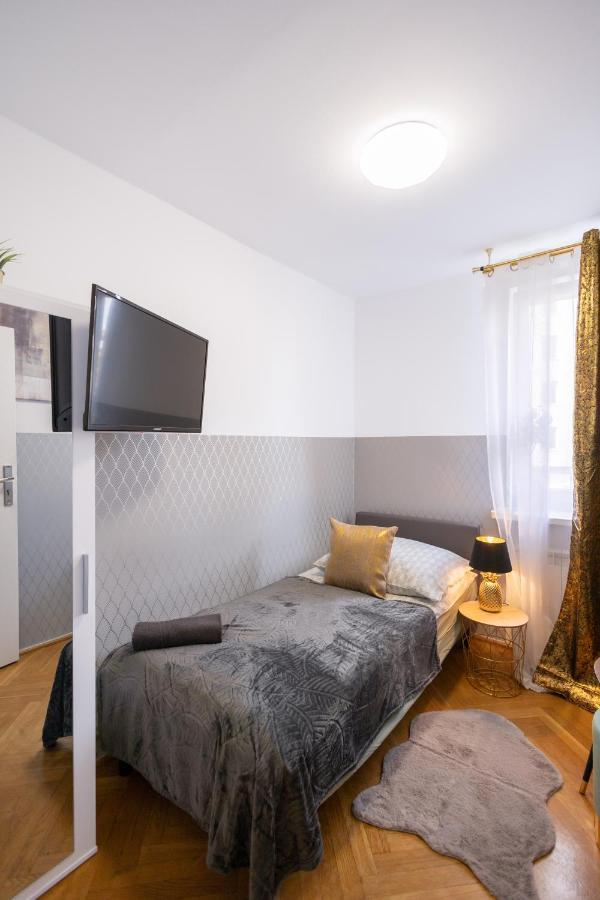 Clicktheflat Stawki Apart Rooms Warschau Exterior foto
