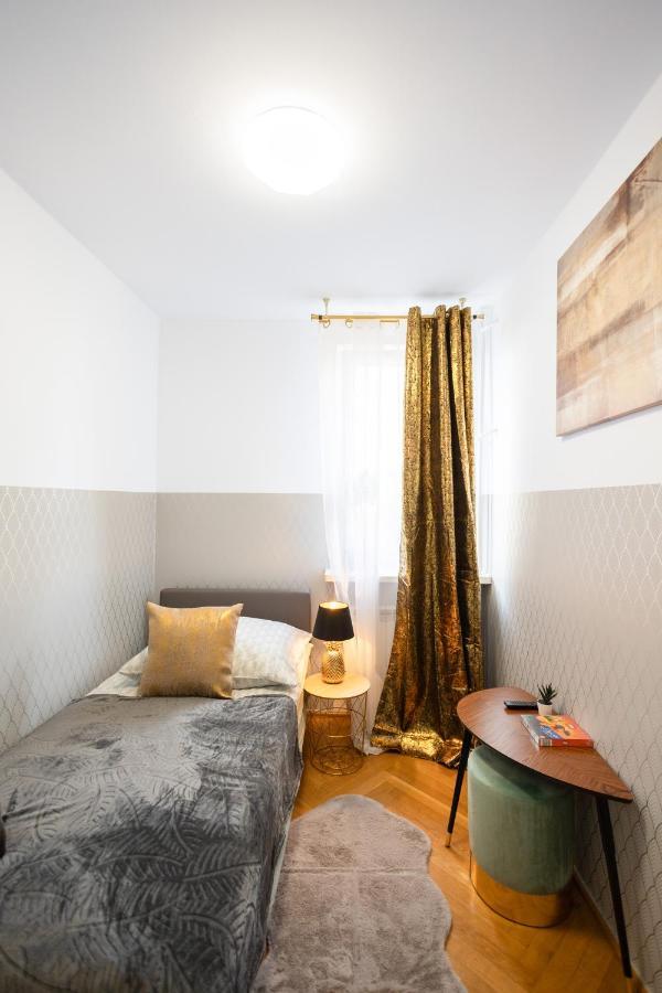 Clicktheflat Stawki Apart Rooms Warschau Exterior foto