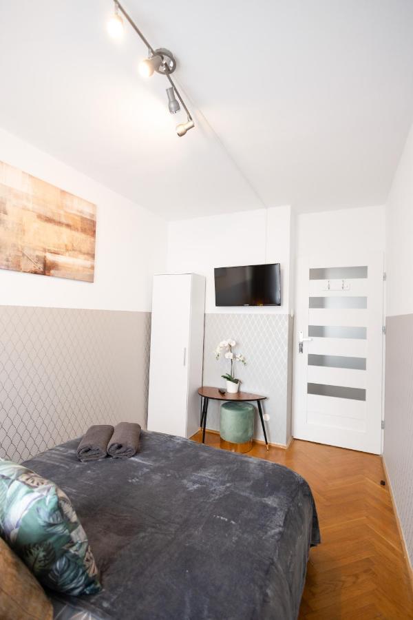 Clicktheflat Stawki Apart Rooms Warschau Exterior foto