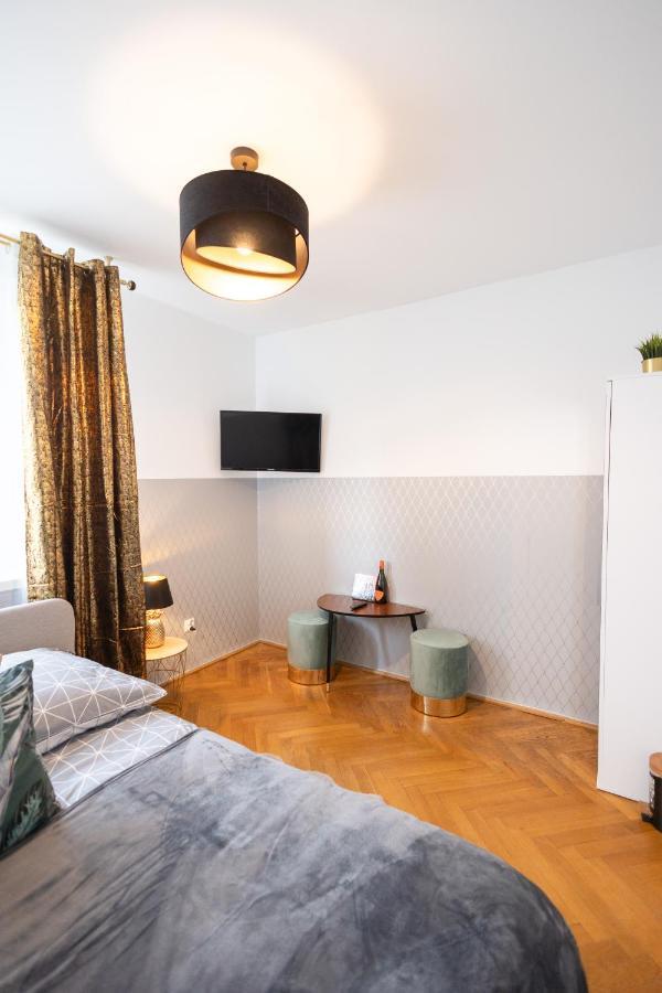 Clicktheflat Stawki Apart Rooms Warschau Exterior foto